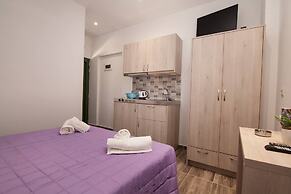 Del Mar Apartments in Stalis