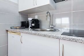 Wonderful Studio in Cascais With Sea View