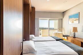 Wonderful Studio in Cascais With Sea View