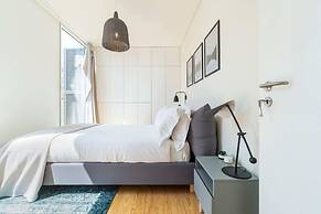 Modern 1BD w AC & Balcony