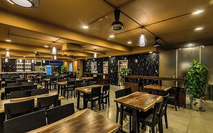 Cherry Hotel and Apartment