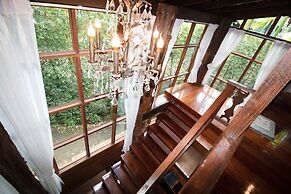 Royal Train Garden Resort