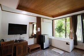 Royal Train Garden Resort