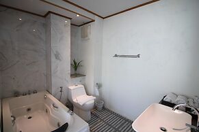 Royal Train Garden Resort