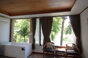 Royal Train Garden Resort