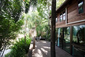 Royal Train Garden Resort