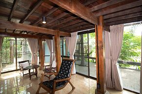 Royal Train Garden Resort