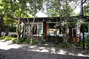 Royal Train Garden Resort