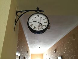 Hotel Marton Lion