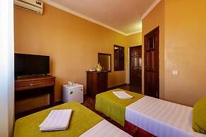 Hotel Marton Lion