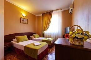 Hotel Marton Lion