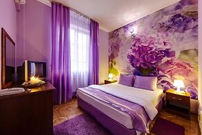 Hotel Marton Lion