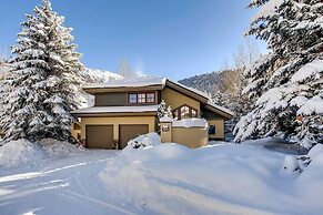 Enclave 158 4 Bedroom Home by RedAwning