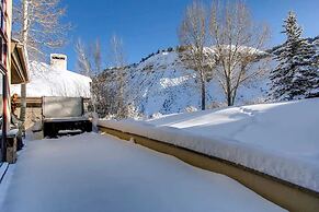 Enclave 158 4 Bedroom Home by RedAwning