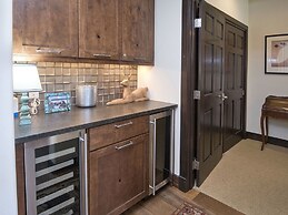 Enclave 158 4 Bedroom Home by RedAwning