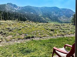 Snowcreek V 760 Pet-Friendly, Amazing Mountain Views, Private 2 Car Ga