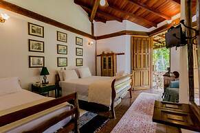 Feiticeira GuestHouse