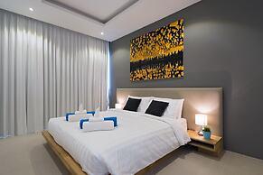 Luxury Apartment Unique Residences