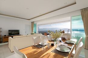 Luxury Apartment Unique Residences