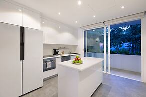 Luxury Apartment Unique Residences