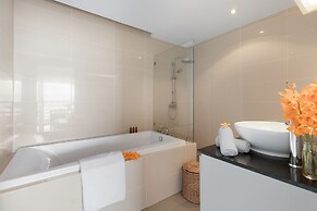 Luxury Apartment Unique Residences