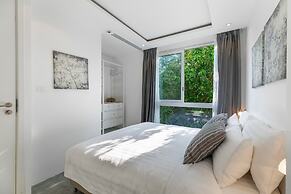 Luxury Apartment Unique Residences