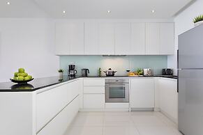 Luxury Apartment Unique Residences