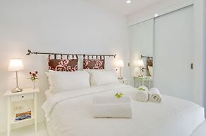 Luxury Apartment Unique Residences