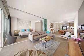 Luxury Apartment Unique Residences