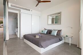 Luxury Apartment Unique Residences