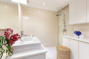 Luxury Apartment Unique Residences