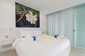 Luxury Apartment Unique Residences