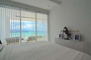 Luxury Apartment Unique Residences