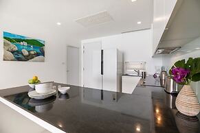 Luxury Apartment Unique Residences