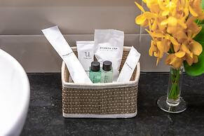 Luxury Apartment Unique Residences