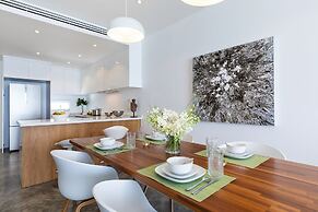 Luxury Apartment Unique Residences