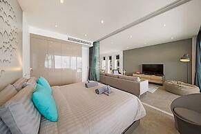 Luxury Apartment Unique Residences