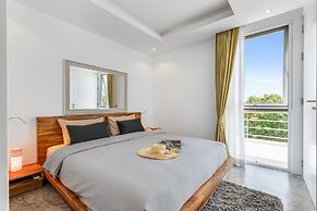 Luxury Apartment Unique Residences