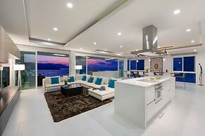 Luxury Apartment Unique Residences