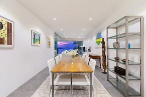 Luxury Apartment Unique Residences