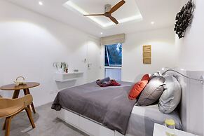 Luxury Apartment Unique Residences