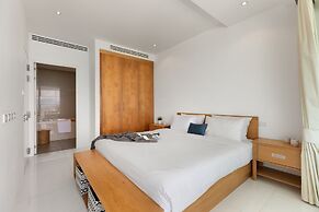 Luxury Apartment Unique Residences