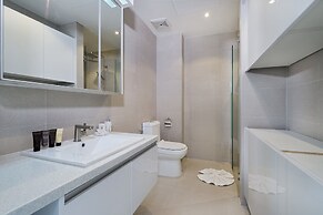 Luxury Apartment Unique Residences