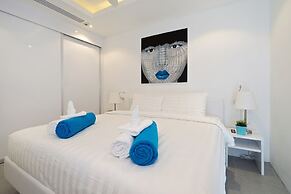 Luxury Apartment Unique Residences