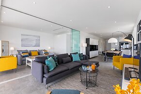 Luxury Apartment Unique Residences