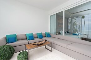 Luxury Apartment Unique Residences