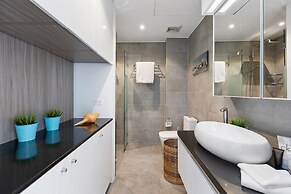 Luxury Apartment Unique Residences