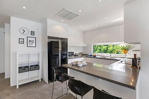 Luxury Apartment Unique Residences