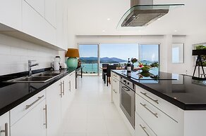 Luxury Apartment Unique Residences