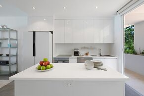 Luxury Apartment Unique Residences